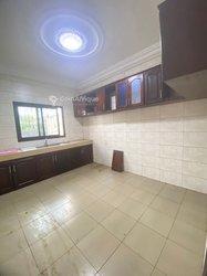 Location appartement 3 pièces - Yassa