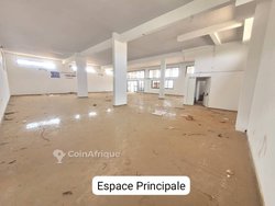 Location bureaux & commerces 400  - Yaoundé