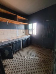 Location appartement 7 pièces - Yaoundé Bastos