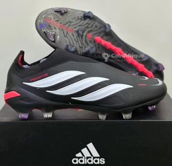 Crampons Adidas Predator 2026