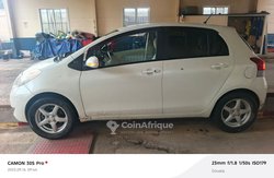 Toyota Yaris Vitz  2010