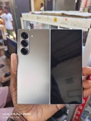 Samsung Zfold 6