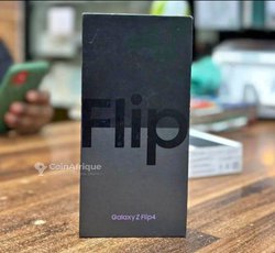Samsung Z Flip 4 
