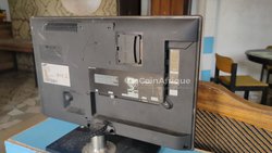 Télévision Samsung 20" avec sa commande 