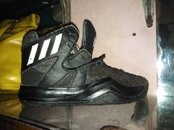 Chaussures montantes Adidas noires - pointure 44