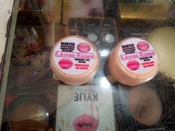 Baume pour lèvres roses - Maquillage