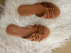 Tapettes femme