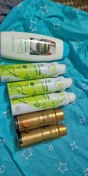 Produits Soin de visage et serviettes hygiéniques 