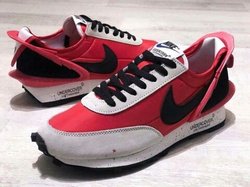 Baskets Undercover originales
