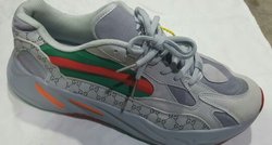 Chaussures Yzee700